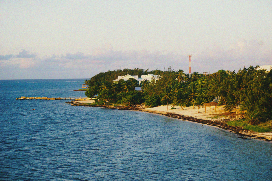 What to Wear in Grand Cayman in Fall and Winter — Tips for What to Wear in Grand Cayman