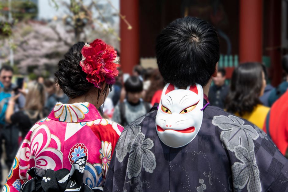 What to Wear in Japan in Spring — Must-Have Clothing Items