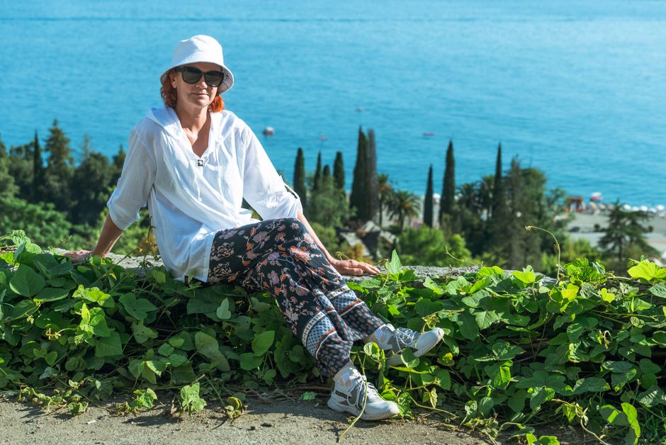 2 Week Travel Clothing for Europe in Summer — The Foundation: Versatile Basics