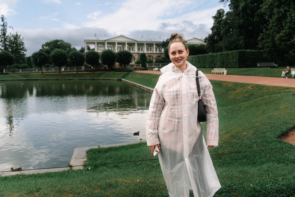 2 Week Travel Clothing for Europe in Summer — Weather-Adaptable Outerwear