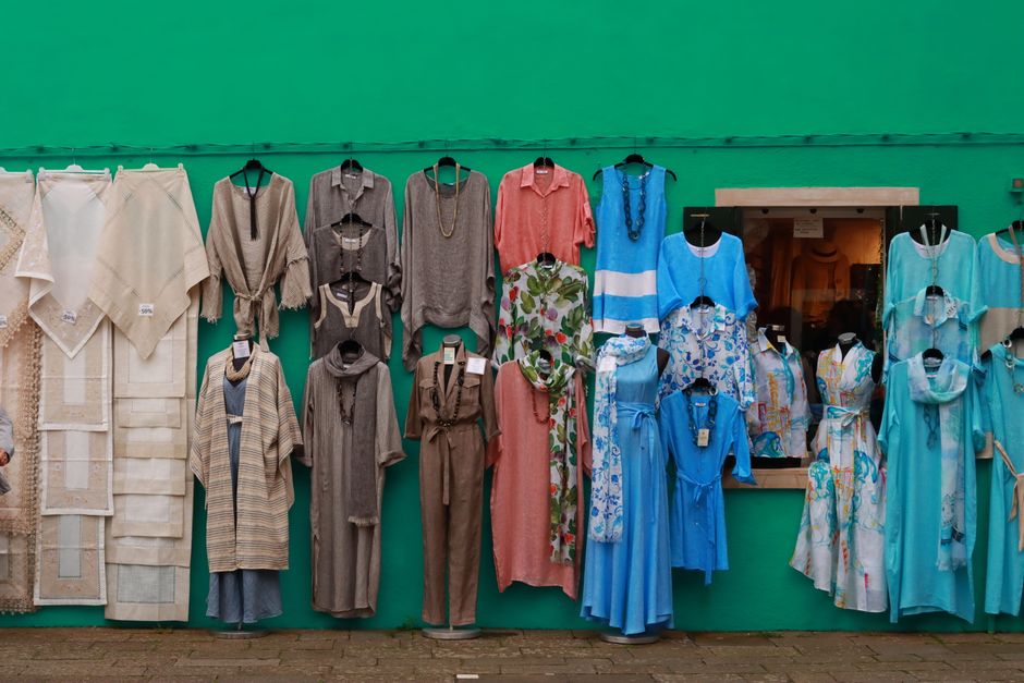 How to Dress in Italy — Wardrobe Essentials for Italy