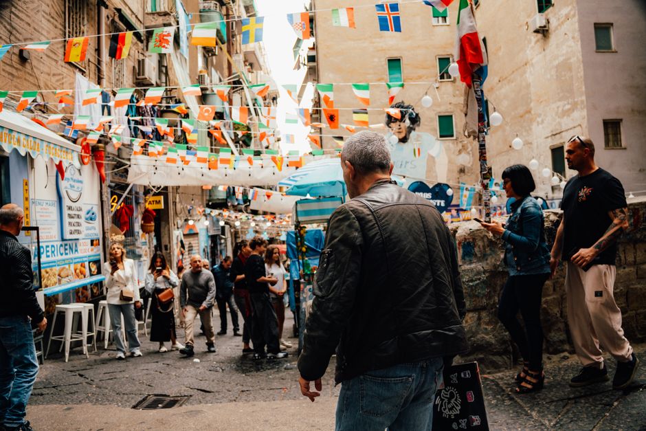 What to Wear in Naples — Navigating Seasonal Changes