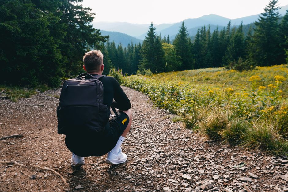 How to deodorize backpack without washing — Assessing the Odor: Identifying the Culprit