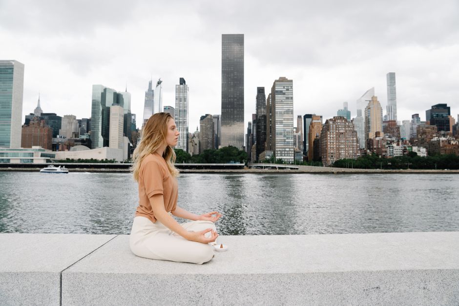 Relaxing things to do in new york city — Serenity Amidst the Concrete Jungle: The High Line