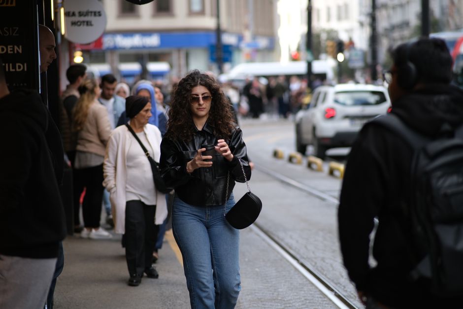 What to Wear in Istanbul — Spring (March to May)