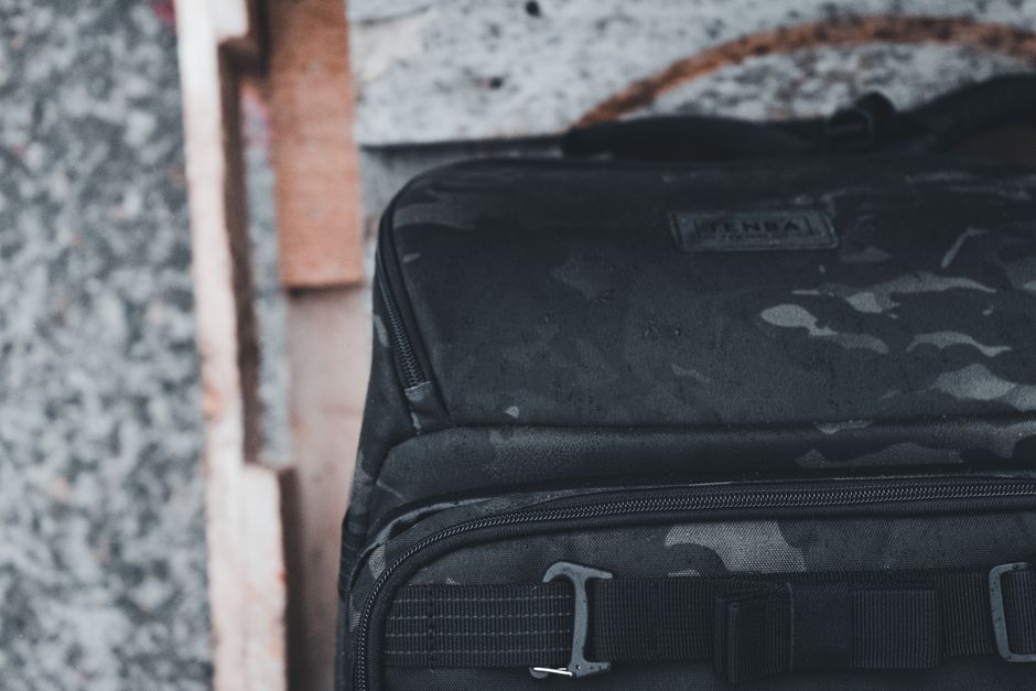 How to get zipper unstuck from fabric on backpack — Step-by-Step Guide to Unsticking a Zipper