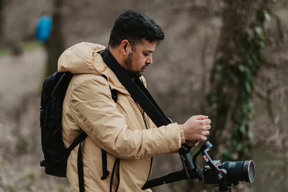 How to Wear a Backpack — Adjusting Your Backpack for Comfort