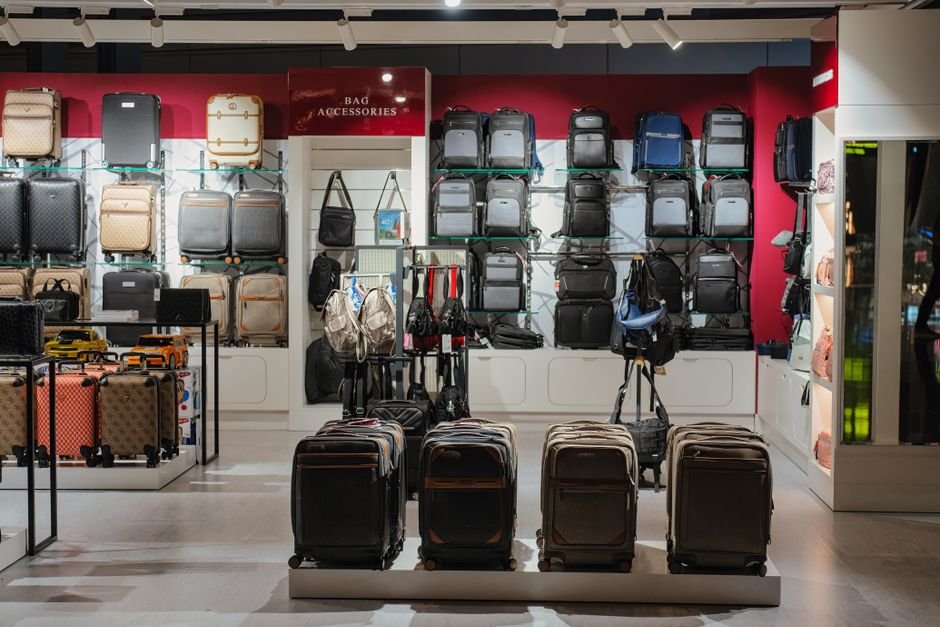 Carry On Duffel Bag vs Suitcase — 1. Overview of Carry-On Duffel Bags