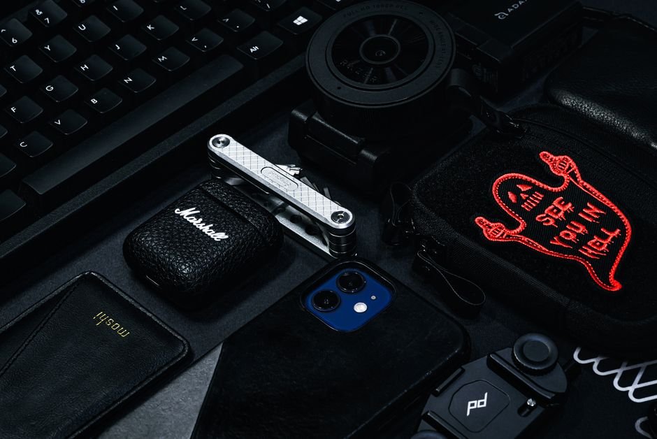 Carry-On Tech Organization Tips — 1. Choose the Right Bag