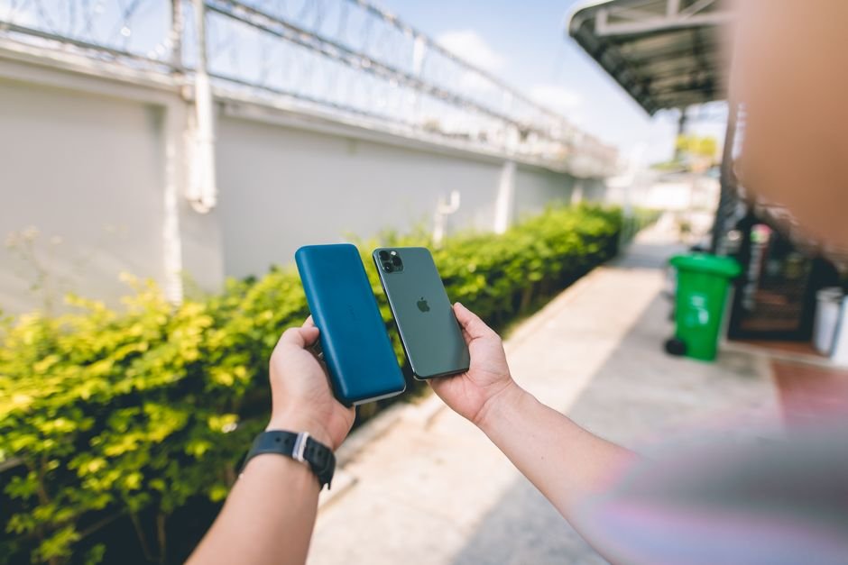 Smart Travel Accessories for Efficiency — 2. Portable Power Banks and Solar Chargers
