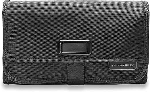 Amazon Basics Toiletry Bag (B09XYWLKJK)