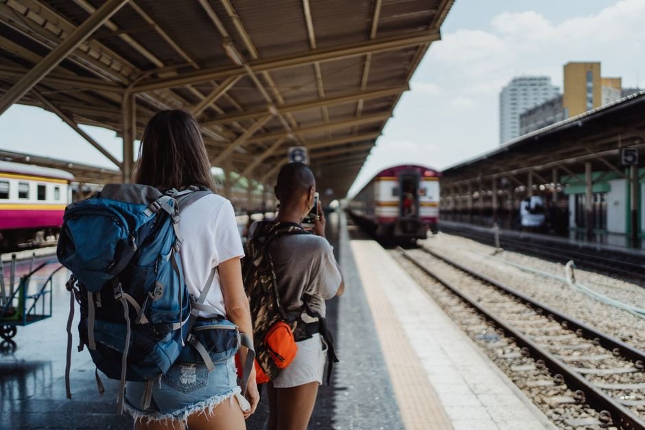 Anti-Theft Backpack vs Regular Backpack — What Is an Anti-Theft Backpack?