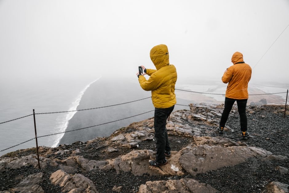 Waterproof Jacket vs Water Resistant Jacket — What Is a Waterproof Jacket?