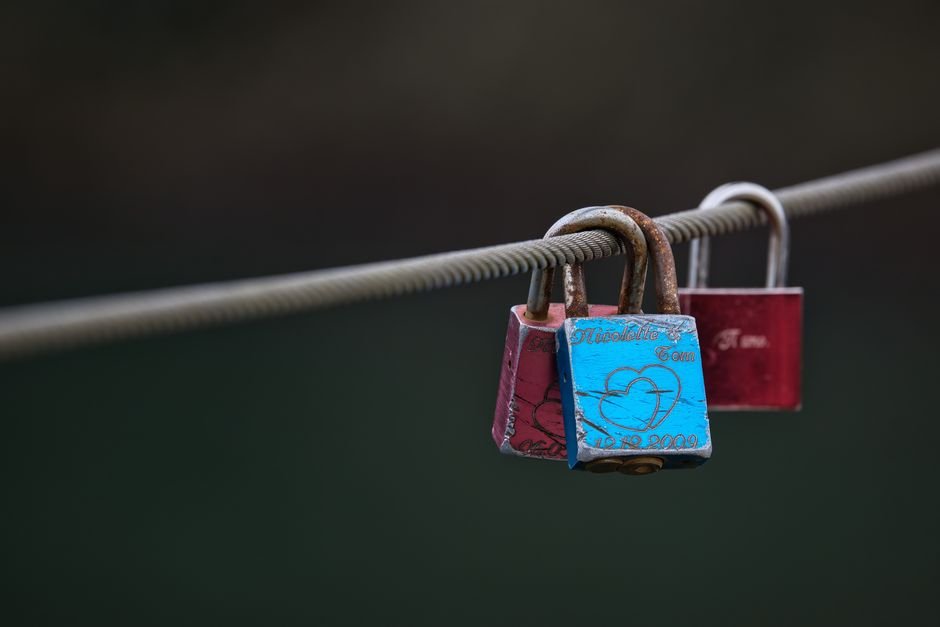 Luggage TSA Lock vs Cable Lock — What Is a TSA Lock?