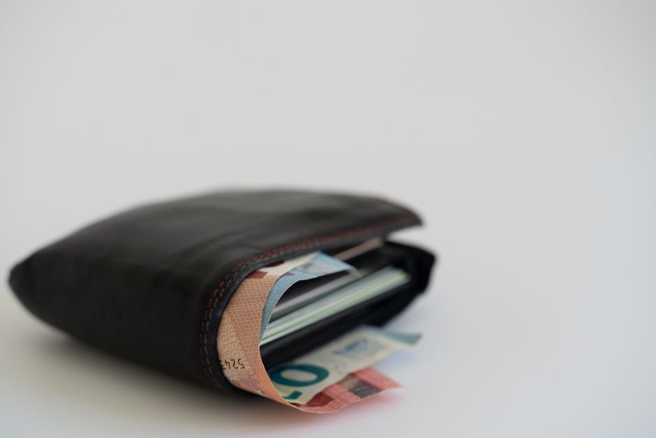 RFID Wallet Men vs RFID Wallet Women — RFID Wallets for Men