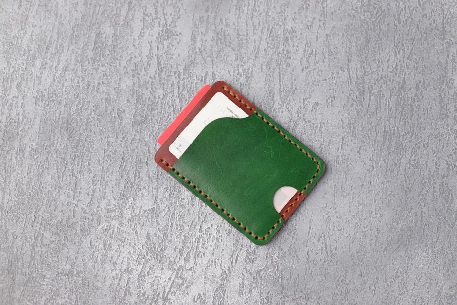 Slim RFID Wallet vs Bifold RFID Wallet — What Is a Slim RFID Wallet?
