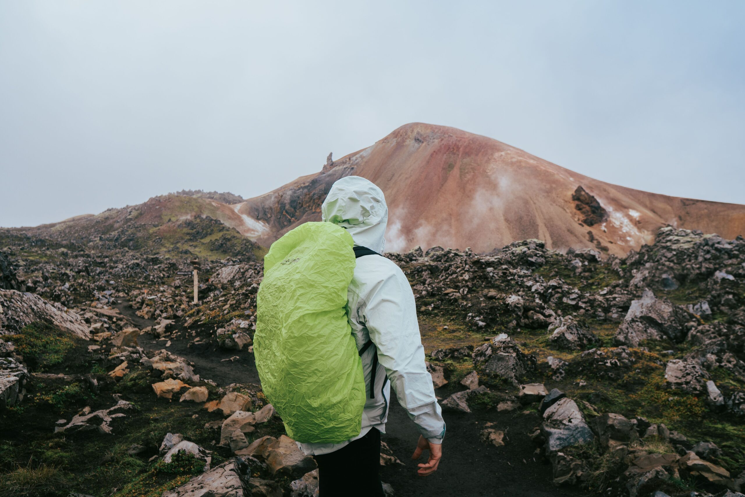 Top Features of Reliable Waterproof Backpacks