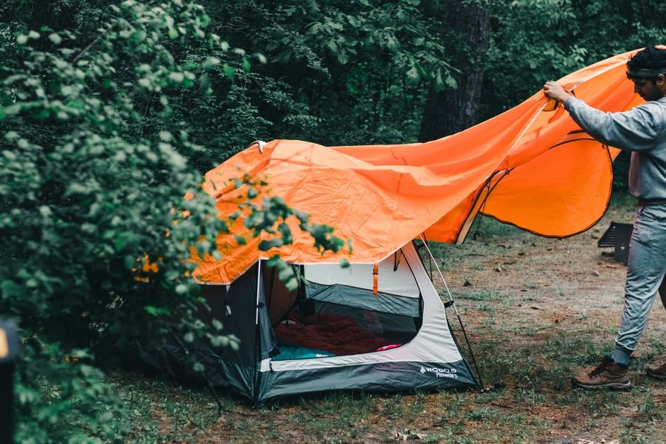 What is the Best Budget Camping Gear for Comfortable? — Essential Budget-Friendly Camping Items